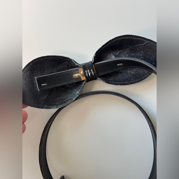 Vintage | Genuine Leather Black Bow Belt Sz M 29” - Picture 4 of 6